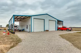 218 Homestead Ct, Lipan, TX 76462 - Photo 2