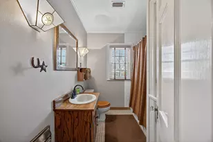 2525 Goldenrod Ave, Fort Worth, TX 76111 - Photo 8