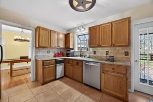 2525 Goldenrod Ave, Fort Worth, TX 76111 - Photo 6