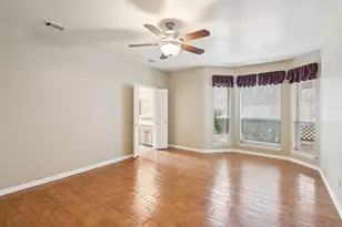 4519 Edge Creek Ln, Arlington, TX 76017 - Photo 12