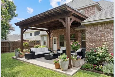 2509 Woodstone Court, Flower Mound, TX 75022 - Photo 8