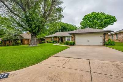7312 Hialeah Circle W, North Richland Hills, TX 76182 - Photo 2