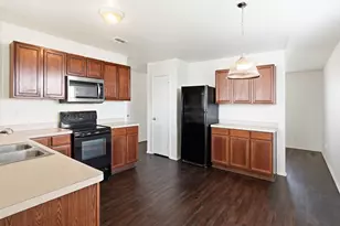 1246 Yukon Dr, Glenn Heights, TX 75154 - Photo 12