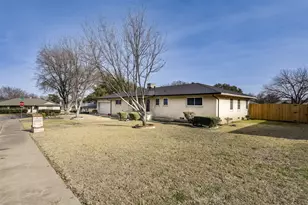 2740 Maceo Cir, Dallas, TX 75216 - Photo 6