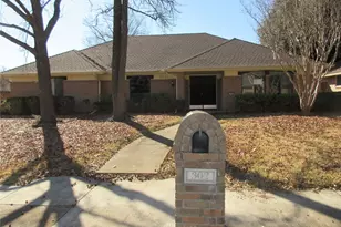 302 Cardinal Creek Dr, Duncanville, TX 75137 - Photo 1