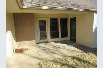 302 Cardinal Creek Drive, Duncanville, TX 75137 - Photo 6