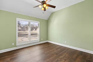 8526 Kingsley Cir, Granbury, TX 76049 - Photo 16