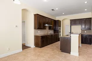 8526 Kingsley Cir, Granbury, TX 76049 - Photo 18