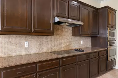 8526 Kingsley Circle, Granbury, TX 76049 - Photo 24