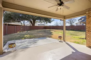 8526 Kingsley Cir, Granbury, TX 76049 - Photo 32