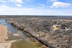 8526 Kingsley Cir, Granbury, TX 76049 - Photo 26
