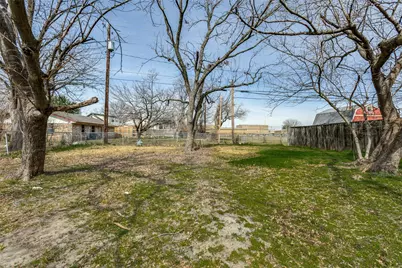 605 Rosewood Hills Drive, Garland, TX 75040 - Photo 24