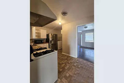 8307 Bunche Drive, Dallas, TX 75243 - Photo 14