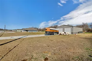 108 Dexter Ln, Poolville, TX 76487 - Photo 22