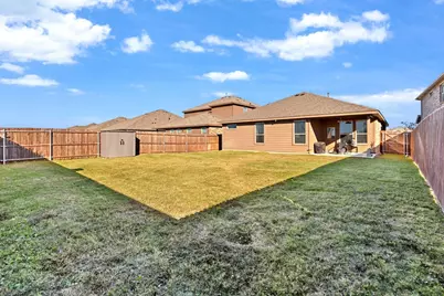 15840 Farringdon Street, Justin, TX 76247 - Photo 4