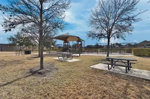 2911 Velero Dr, Grand Prairie, TX 75054 - Photo 40