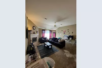 4412 Fox Meadows Lane, Mansfield, TX 76063 - Photo 6