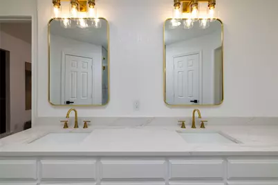 21 Cliffside Drive, Edgecliff Village, TX 76134 - Photo 28