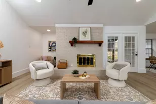 21 Cliffside Dr, Edgecliff Village, TX 76134 - Photo 8