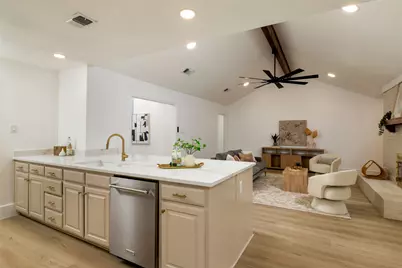 21 Cliffside Drive, Edgecliff Village, TX 76134 - Photo 12