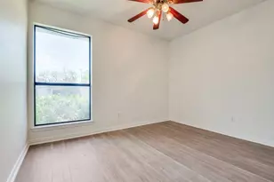 917 Westover Dr, Lancaster, TX 75134 - Photo 4