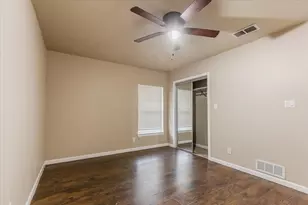 1445 Templecliff Dr, Dallas, TX 75217 - Photo 18