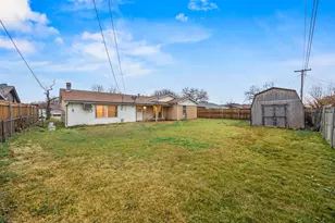 2438 Lasalle Dr, Irving, TX 75062 - Photo 26