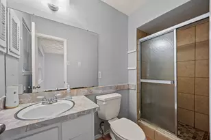 2438 Lasalle Dr, Irving, TX 75062 - Photo 24