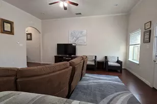 2373 Novin Dr, Irving, TX 75062 - Photo 8