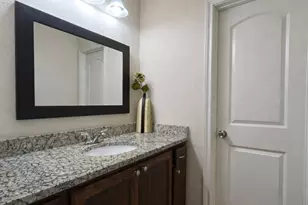 2373 Novin Dr, Irving, TX 75062 - Photo 20