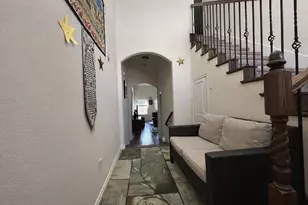 2373 Novin Dr, Irving, TX 75062 - Photo 2