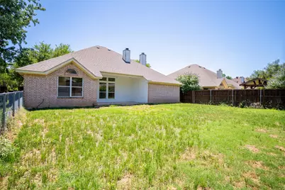 492 Shade Tree Circle, Hurst, TX 76054 - Photo 4