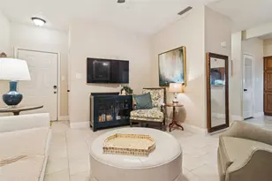 2106 Amesbury Dr, Arlington, TX 76011 - Photo 6