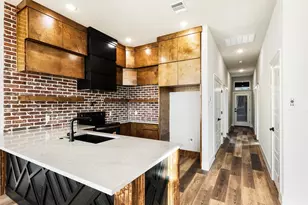 5018 Point Lavista, Malakoff, TX 75148 - Photo 4