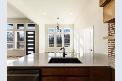 5018 Point Lavista, Malakoff, TX 75148 - Photo 6