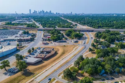 5714 S Central Expressway, Dallas, TX 75215 - Photo 1