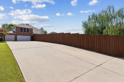 11001 Walden Court, Frisco, TX 75033 - Photo 36