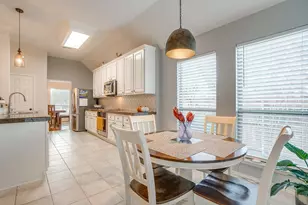 6425 Greenbriar Ln, Fort Worth, TX 76132 - Photo 12