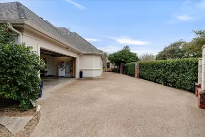 1002 Lakeridge Court, Colleyville, TX 76034 - Photo 38