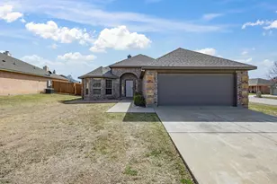 1500 Christi Ln, Graham, TX 76450 - Photo 2