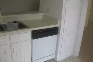 2610 Lakehill Ln, Carrollton, TX 75006 - Photo 14