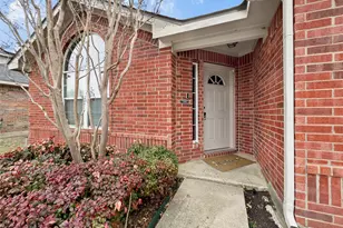 1934 Tawakani Ln, Little Elm, TX 75068 - Photo 2