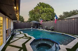 6023 Black Berry Ln, Dallas, TX 75248 - Photo 4