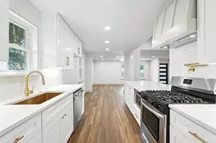 8570 Sweetwood Dr, Dallas, TX 75228 - Photo 12