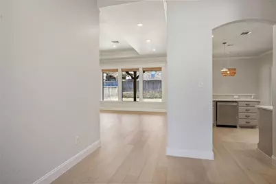 5919 Dry Creek Lane, Arlington, TX 76017 - Photo 8