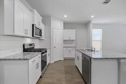 8525 Little Acorn Drive, Fort Worth, TX 76179 - Photo 6