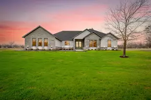 5524 Sledge Loop, Fort Worth, TX 76126 - Photo 2