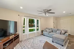 1424 Bowie Dr, Corsicana, TX 75110 - Photo 4