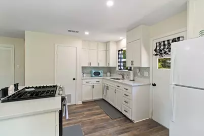 1424 Bowie Drive, Corsicana, TX 75110 - Photo 1