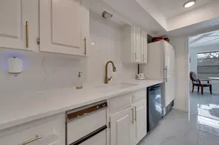 950 Shady Cove Pl, DeSoto, TX 75115 - Photo 14